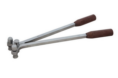 Инструмент для изгибания пластин